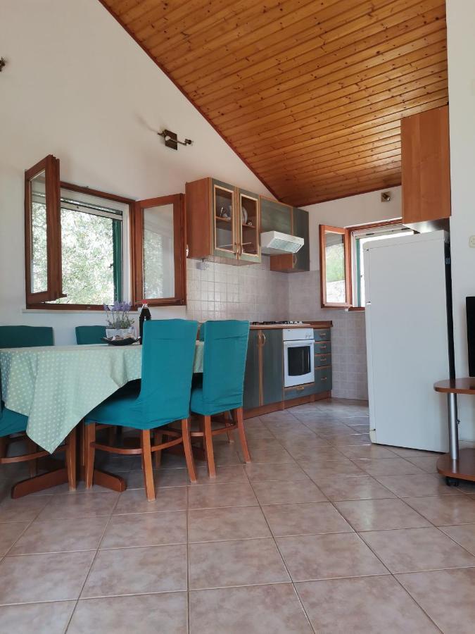 Holiday Home Vineyard House Bol Exterior foto